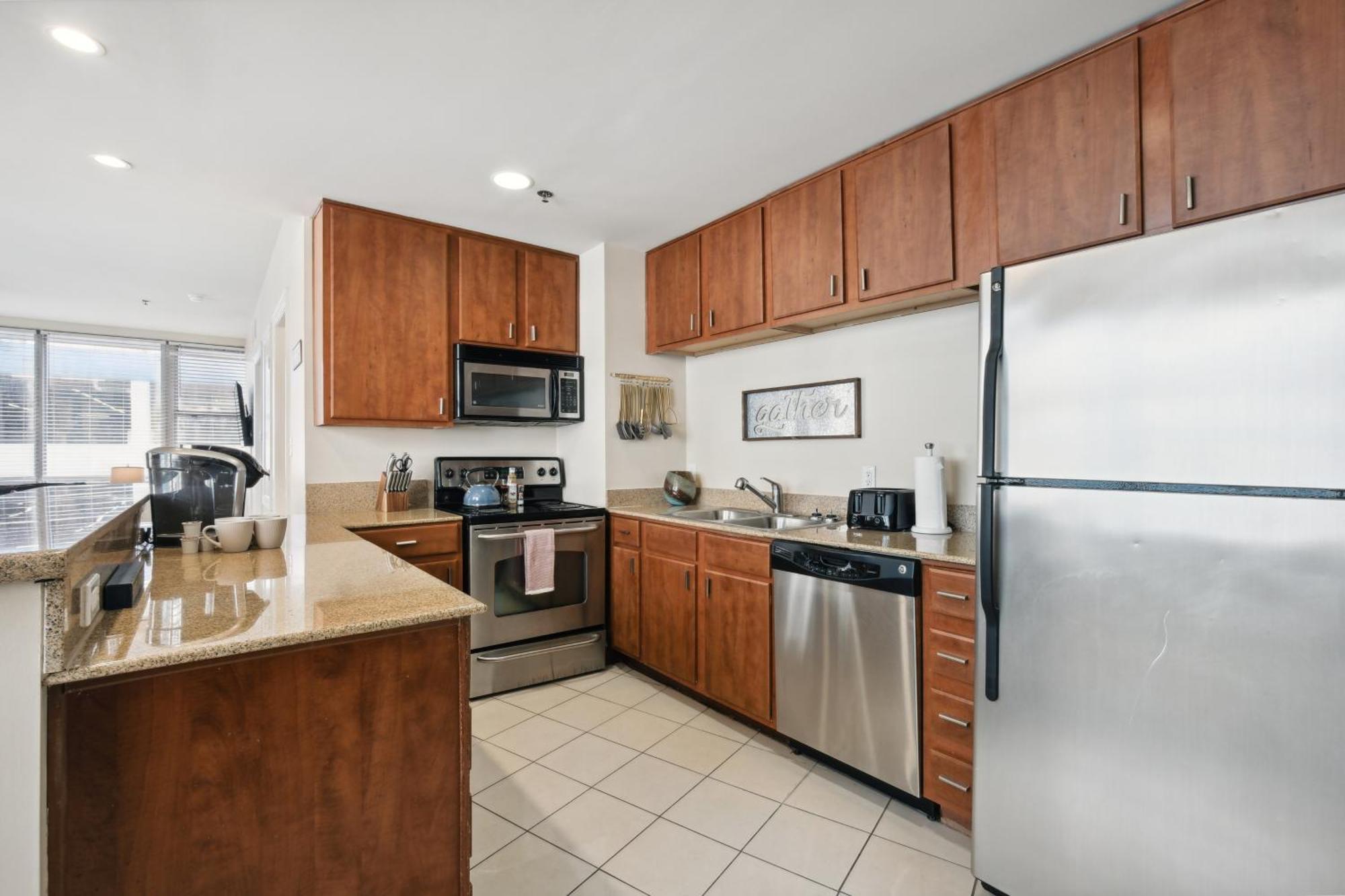 Amazing Condos Beautiful View 2 Blocks To French Quarter, Small Rooftop Pool, Gym, Seanger Theater, Super Dome, And Bourbon St New Orleans Bilik gambar