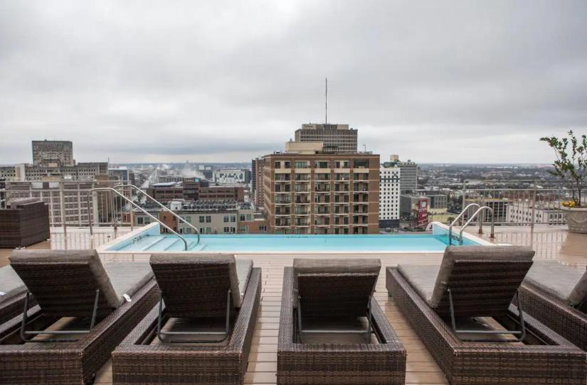 Amazing Condos Beautiful View 2 Blocks To French Quarter, Small Rooftop Pool, Gym, Seanger Theater, Super Dome, And Bourbon St New Orleans Luaran gambar