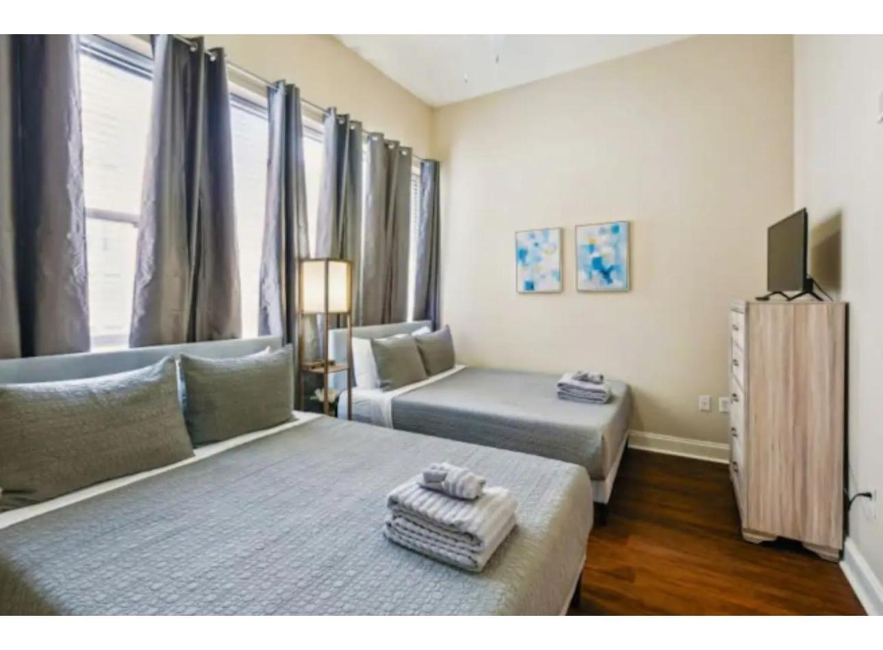 Amazing Condos Beautiful View 2 Blocks To French Quarter, Small Rooftop Pool, Gym, Seanger Theater, Super Dome, And Bourbon St New Orleans Bilik gambar