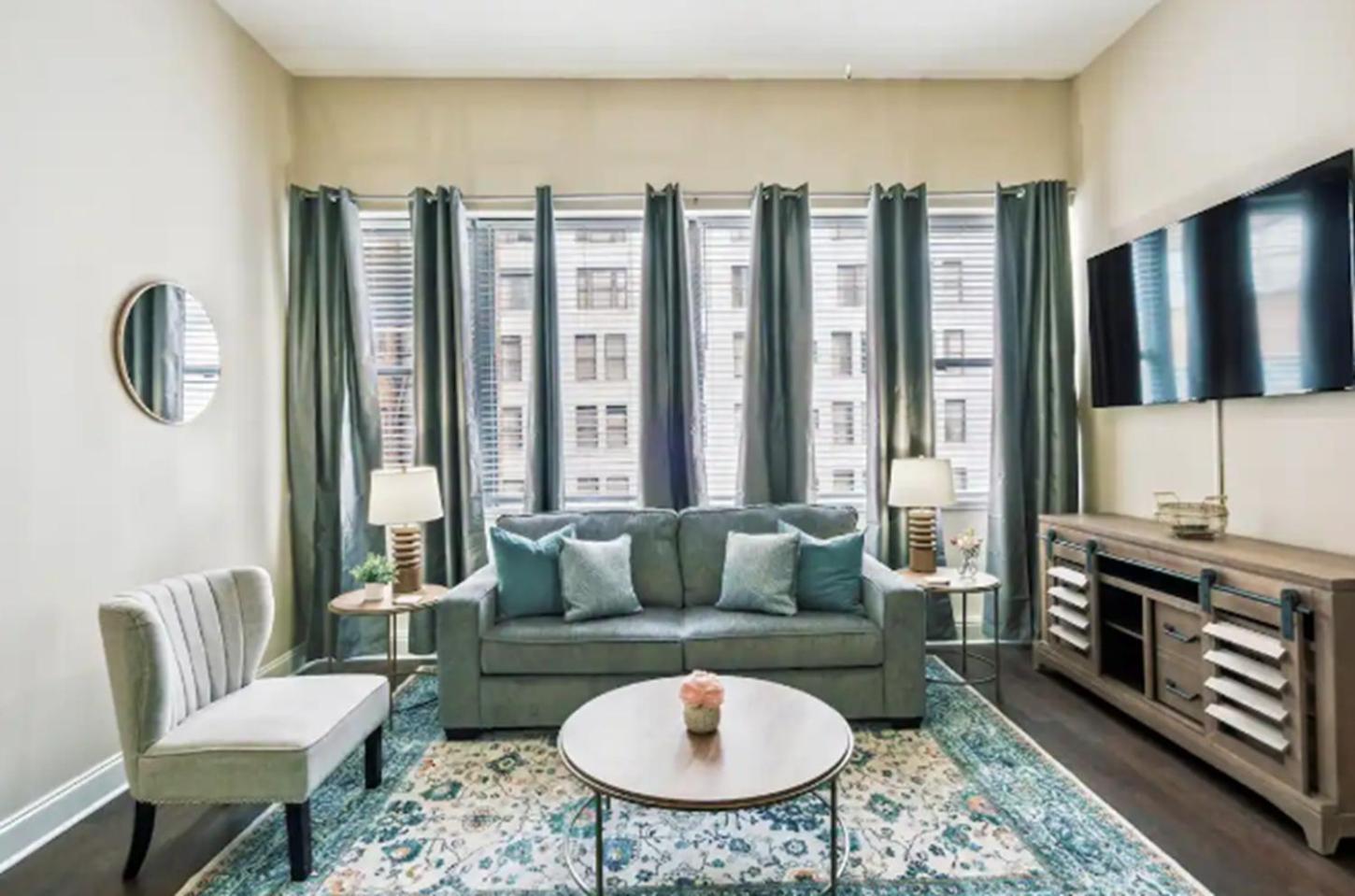 Amazing Condos Beautiful View 2 Blocks To French Quarter, Small Rooftop Pool, Gym, Seanger Theater, Super Dome, And Bourbon St New Orleans Bilik gambar