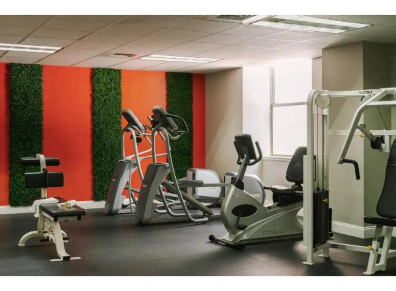 Amazing Condos Beautiful View 2 Blocks To French Quarter, Small Rooftop Pool, Gym, Seanger Theater, Super Dome, And Bourbon St New Orleans Luaran gambar